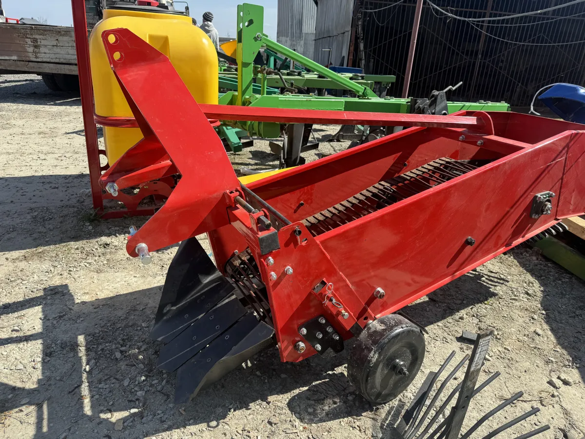 Картоплекопач транспортерний однорядний купити в Житомирі — Сільгоспцентр