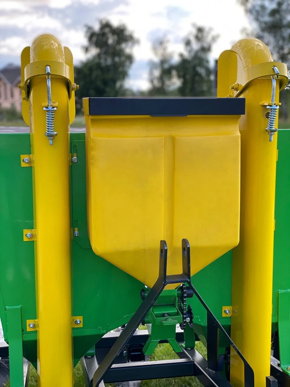 Картоплесаджалка 2-х рядна Бомет КСН-60